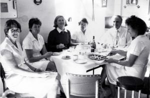 Jane Fonda, Claire State, ?, Valentina Akman, Bill Garrett, Kate Dixon (RHW)