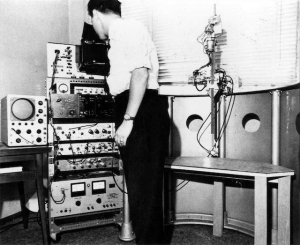 George Kossoff with Mk I scanner, Customs House (1961-62)