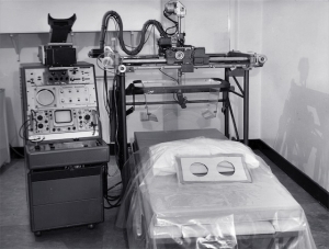 Mk I breast scanner with new coupling technique, Royal North Shore Hospital (1968)