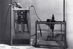 Equipment used to calibrate therapeutic ultrasound instruments using float method (1962)