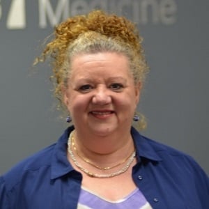 sue